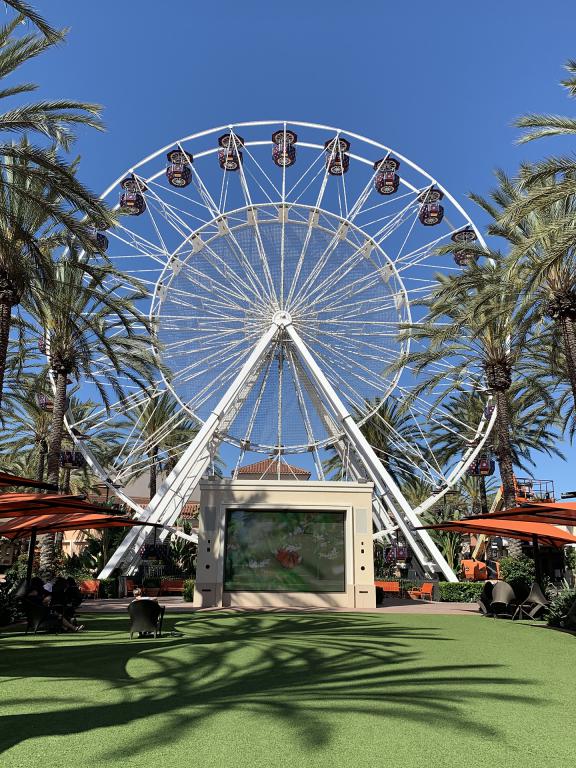 Giant Wheel - Irvine Spectrum Center